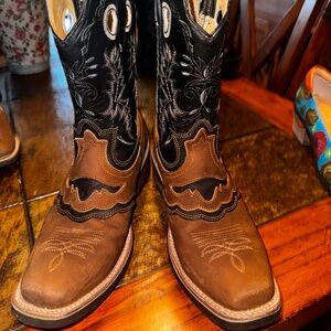 Potrero Brown Black Square Toe Rodeo Boots, Size 7.5 in Great Condition!